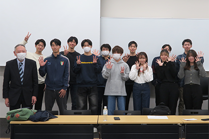 ゼミナール紹介_商学部_勝部伸夫ゼミ_001