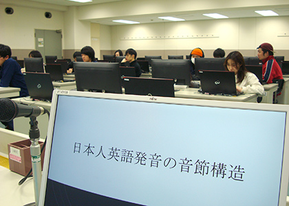ゼミナール紹介_文学部_三浦-弘_音声分析ソフトの実習(3) ゼミナール紹介‗文学部‗三浦弘‗卒研発表-(1)