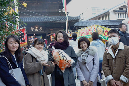 ゼミナール紹介_法学部_前川享_泉岳寺義士祭にて