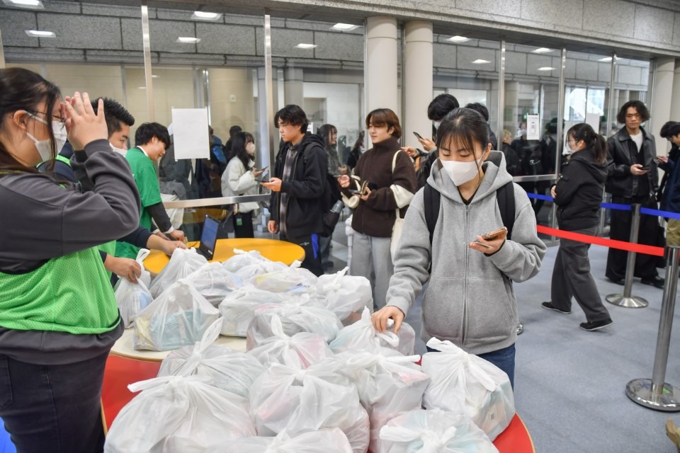 ⑦経済支援KEN_0024