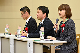 左から豊島氏・川崎氏・梶氏