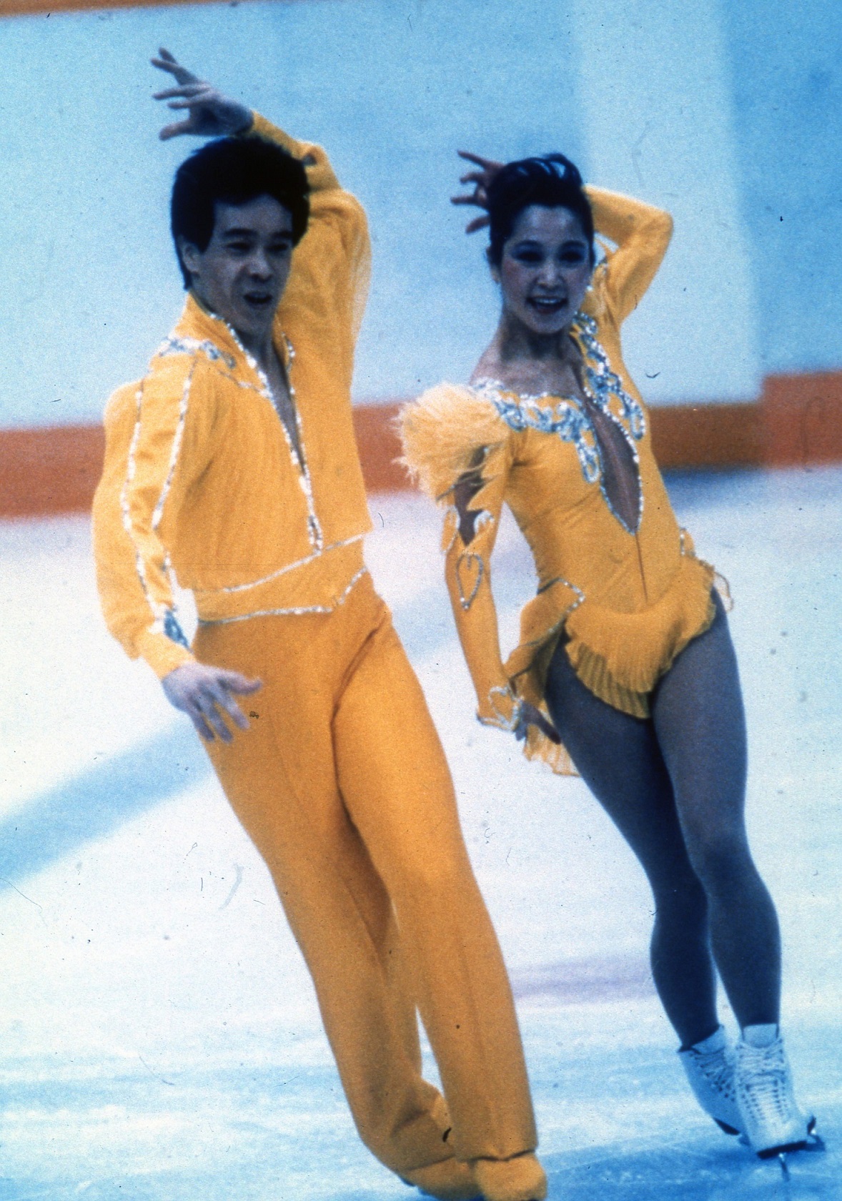 第5章−(6)−4 昭和63年カルガリー冬季五輪アイスダンスに出場した田中智子選手(右)(昭和56年法)