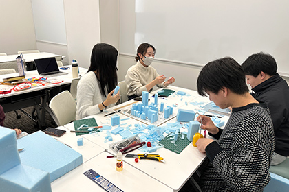 ゼミナール紹介_国際コミュニケーション学部‗今井ハイデ01