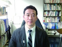 img_prof_abe 相澤先生
