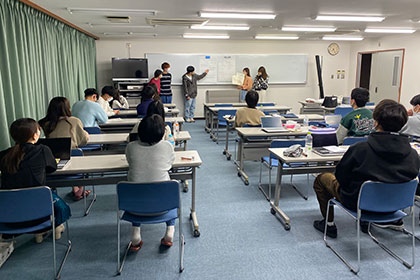 ゼミナール紹介_経営学部_石崎徹ゼミ_01
