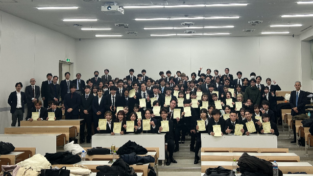 R1ゼミ連集合写真 1750751714810