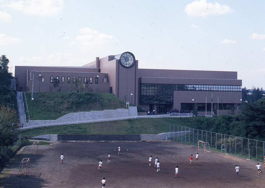 記念事業で建設された総合体育館