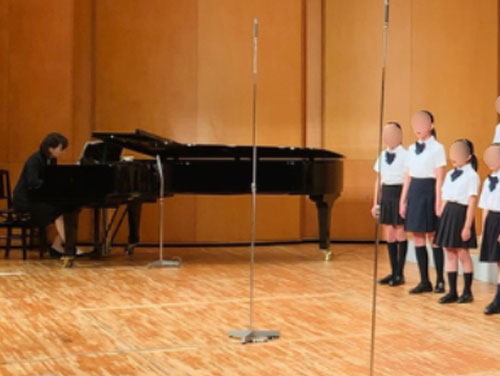 本人、研究に関する写真　前田菜月