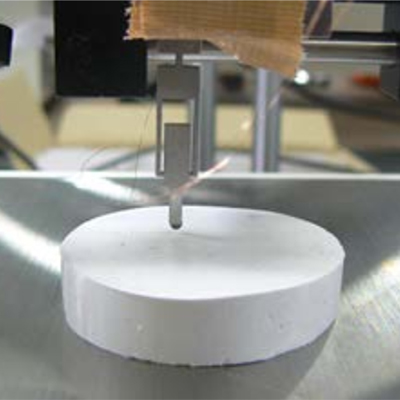 圧電振動子を用いた生体情報検出用接触デバイス