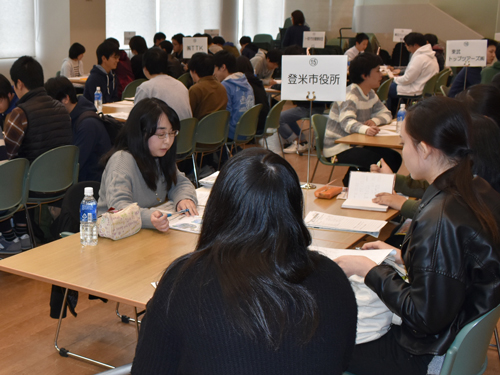 【学生生活】「経営学科」佐藤 恵美里さん