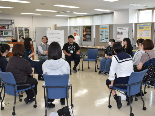 ★人間学部完全ガイド（人間文化学科・在学生による座談会）