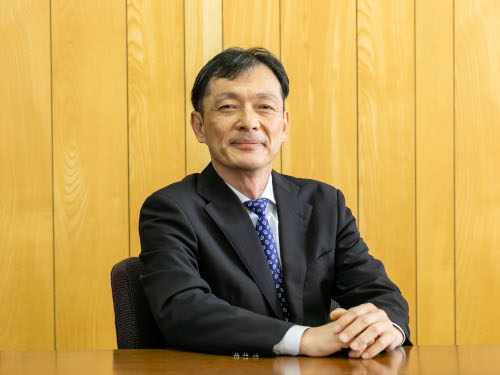 人間学部長_山内先生