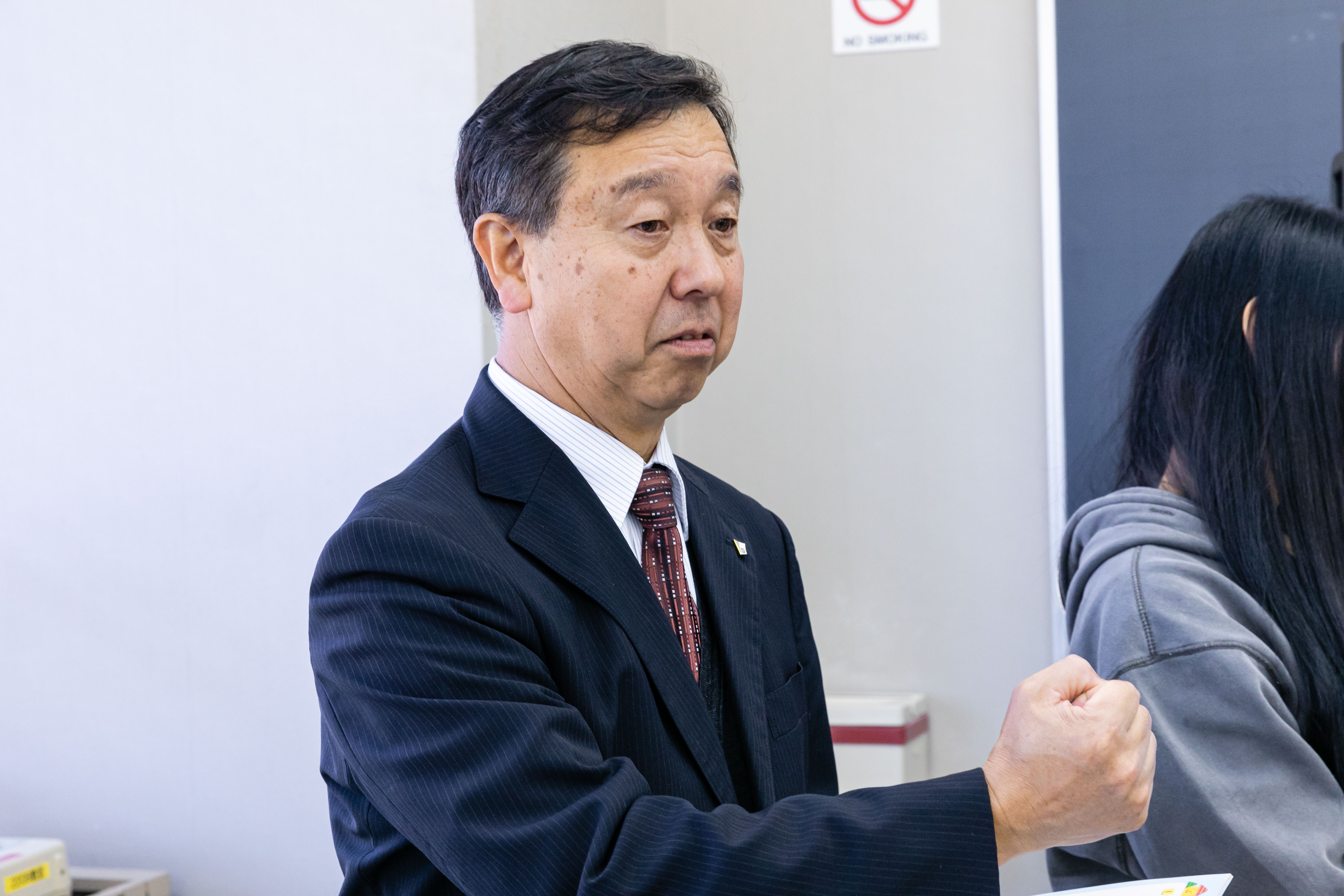 HE 奥山先生