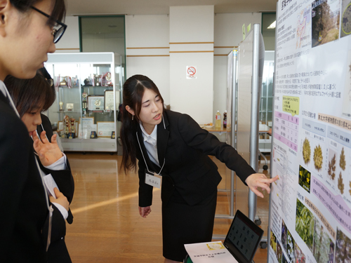 【生物科学科】ポスター発表会_08