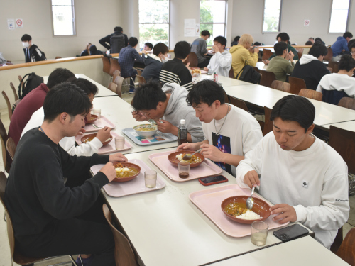 100円カレー①