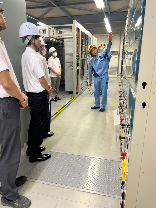 ②石巻変電所の設備見学