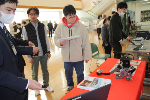 ⑥展示ブース