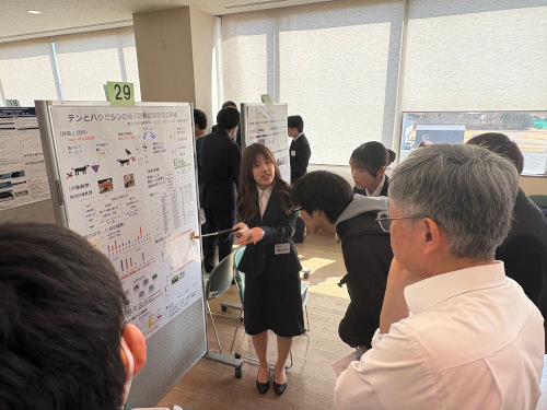 発表の様子（加藤さん）