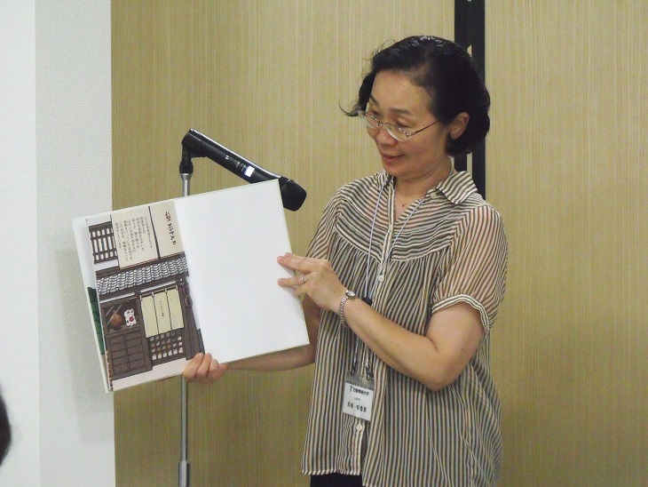 Lib20260712-ねこの絵本展-5