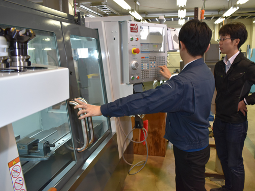 【機械工学科】「マシニングセンタ」_02