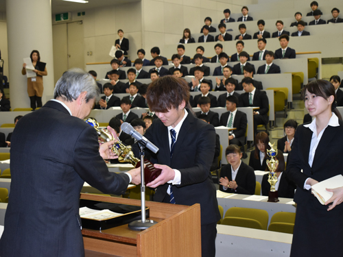 【学生生活】学生表彰式_02