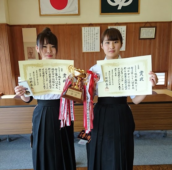 弓道部 個人優勝と準優勝 東北地区女子記録会 石巻専修大学 弓道部 個人優勝と準優勝 東北地区女子記録会 石巻専修大学