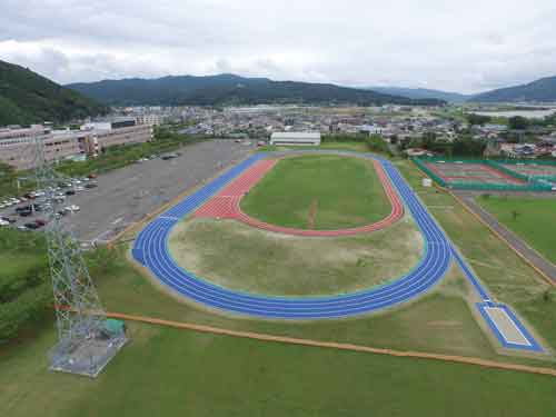 陸上競技場トラック新設 オープニングセレモニーを開催06