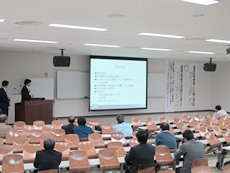 「太陽光発電システム導入に関する勉強会」が開催されました03