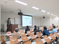 「太陽光発電システム導入に関する勉強会」が開催されました02