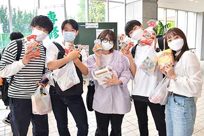 食料支援 学生