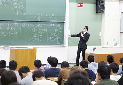 国家公務員採用総合職試験に過去最多の11名が最終合格!01