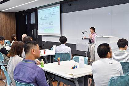 20230630経営学部卒業生の集い_TOPICS03