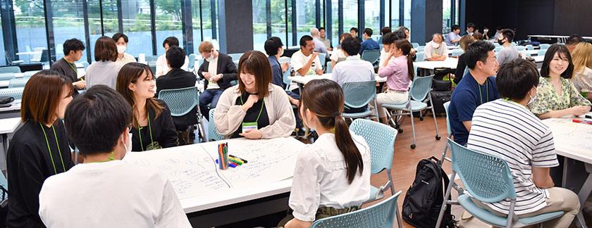 20230630経営学部卒業生の集い_TOPICS01