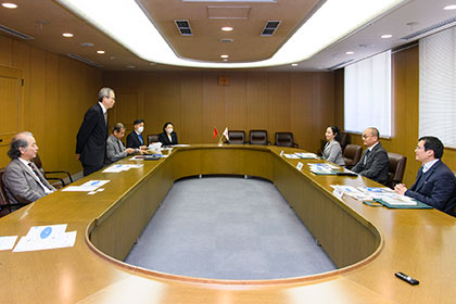 20231115ハノイ人文社会科学大学関係者来学_03
