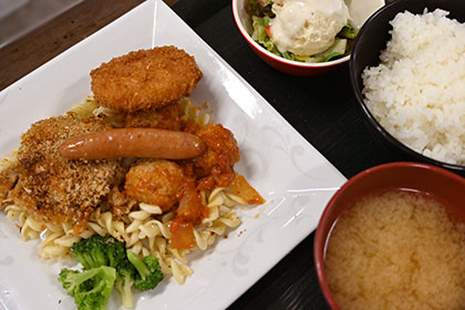 20240626300円ランチ_05