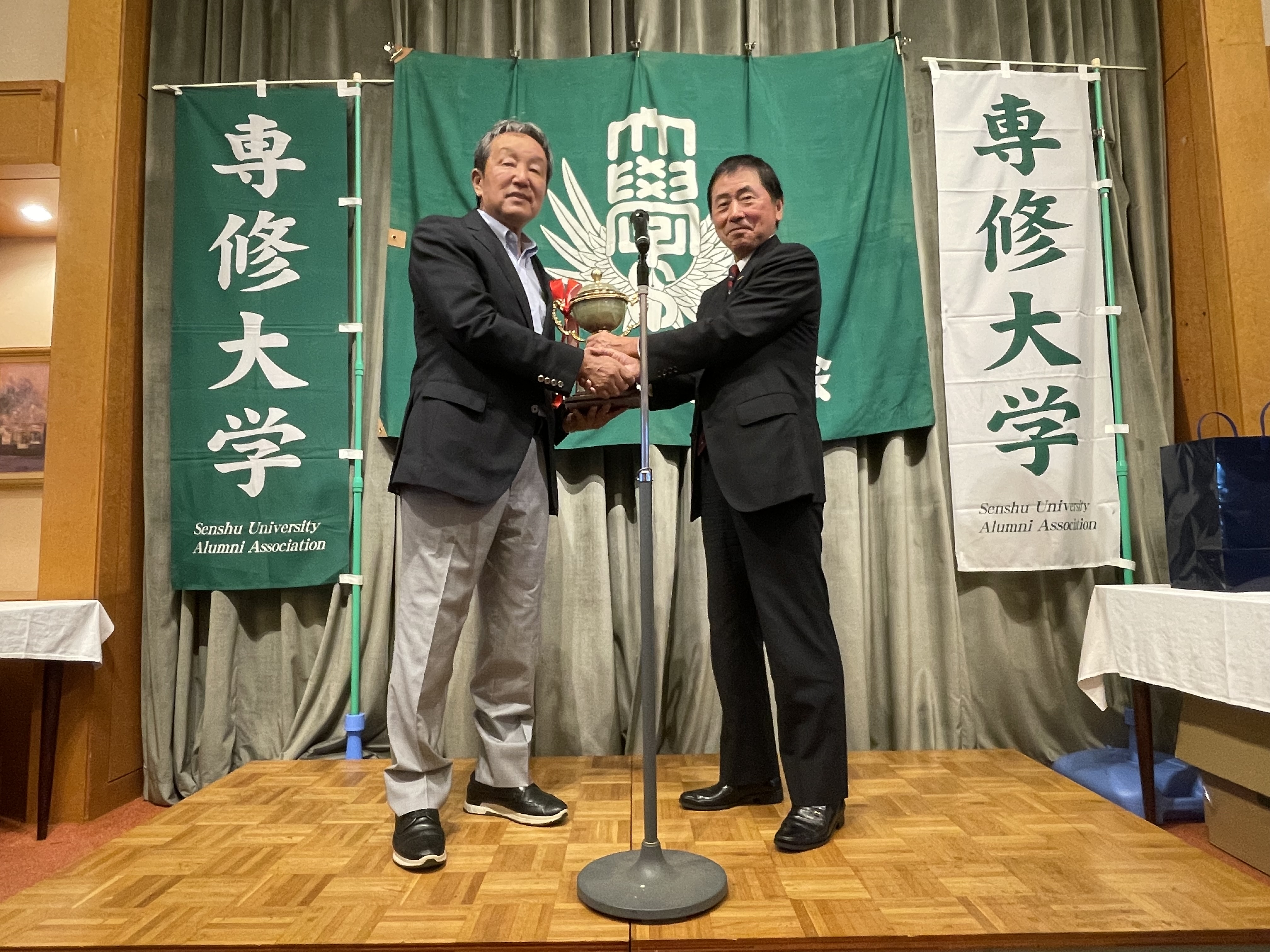 ★一般優勝_鏑木正好さん（昭46・法律）