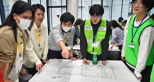 SKV15周年 卒業生と現役生 防災への思い新たに | 専修大学