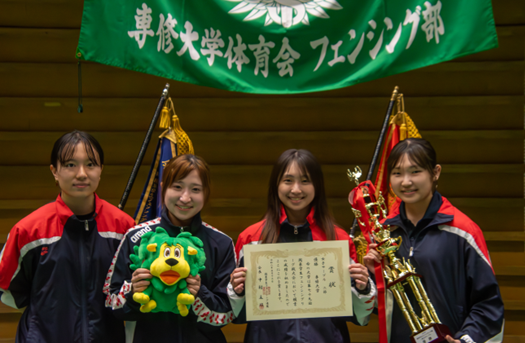 女子フルーレ