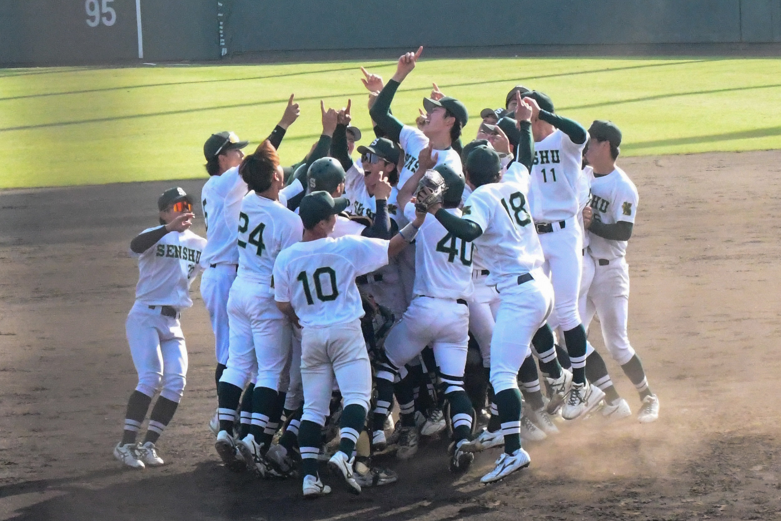 DSC_6601野球2026春2部優勝1