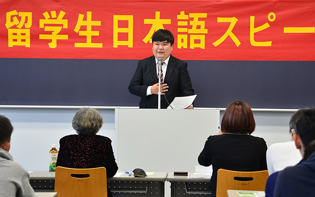 外国人留学生による日本語スピーチコンテスト開催 専修大学 外国人留学生による日本語スピーチコンテスト開催 専修大学