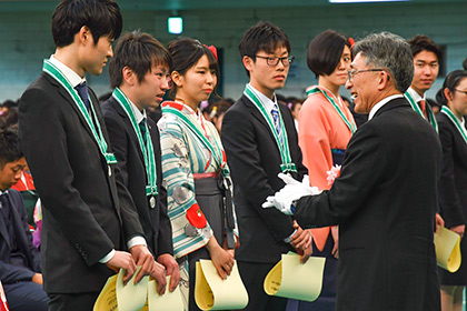 18年度卒業式 学位記授与式 専修大学 18年度卒業式 学位記授与式 専修大学