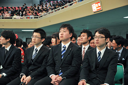 フォトギャラリー 卒業式 学位記授与式 専修大学 フォトギャラリー 卒業式 学位記授与式 専修大学
