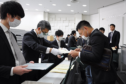 20200322学位記授与神田07