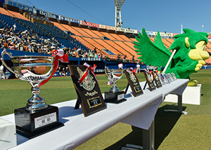 2015専修大学カップ 横浜スタジアムで開会式02